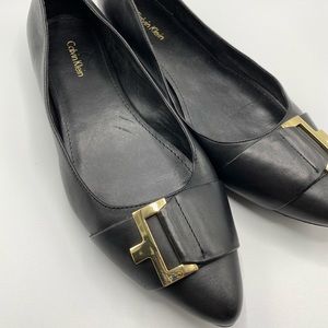 Calvin Klein black flats in 8 1/2